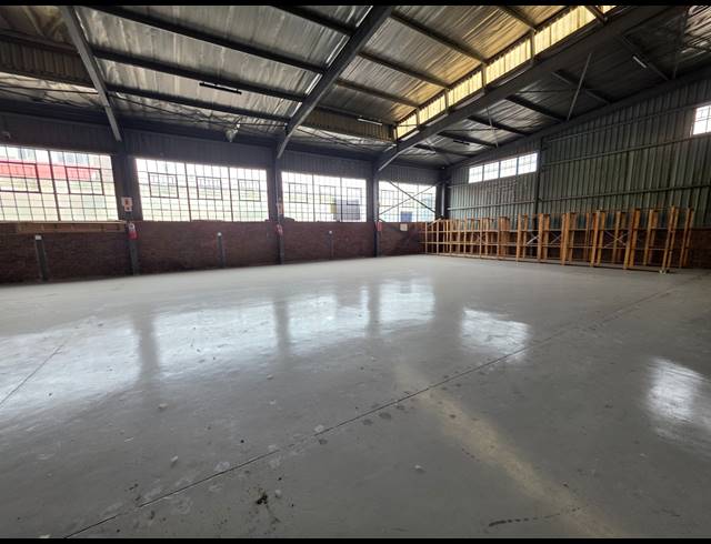930M² WAREHOUSE TO LET IN OPHIRTON